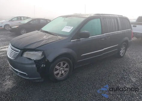 2011 Chrysler Town & Country Touring from USA, damaged, VIN 2A4RR5DG3BR723183